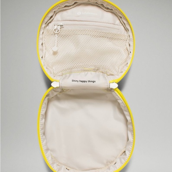 lululemon athletica Daily Essentials Mini Pouch - Picture 9 of 12
